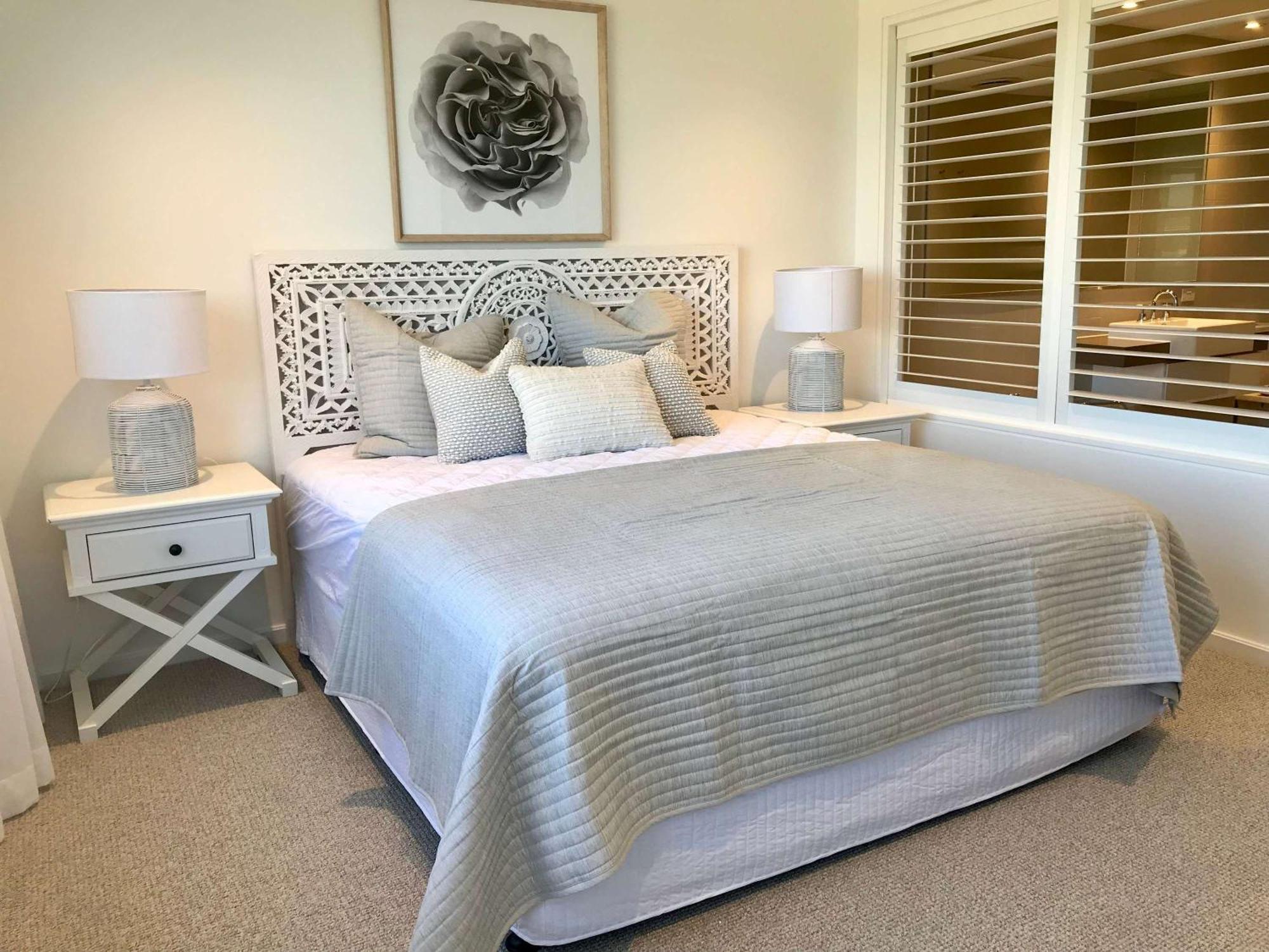 Pullman Magenta Shores Resort Entrance Exteriör bild A bed with a duvet cover
